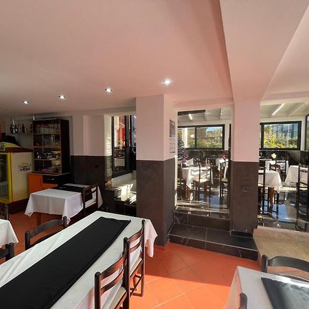 Hotel Bar Restaurant Mete Peshkepi Extérieur photo
